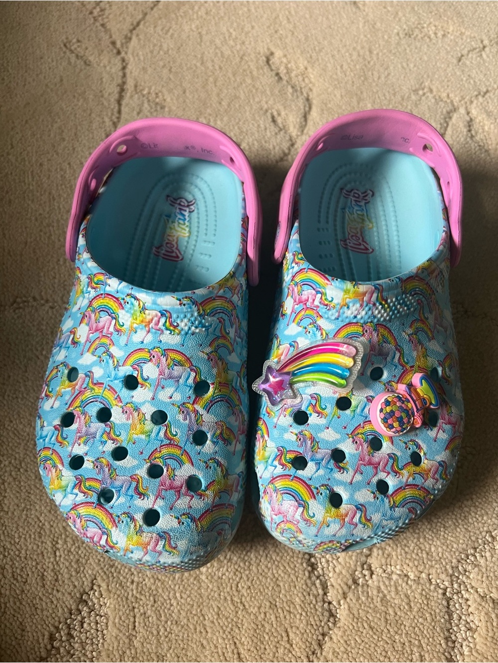 Crocs CLASSIC LISA FRANK UNICORN CLOG COLOR: ARCTIC SIZE: J1